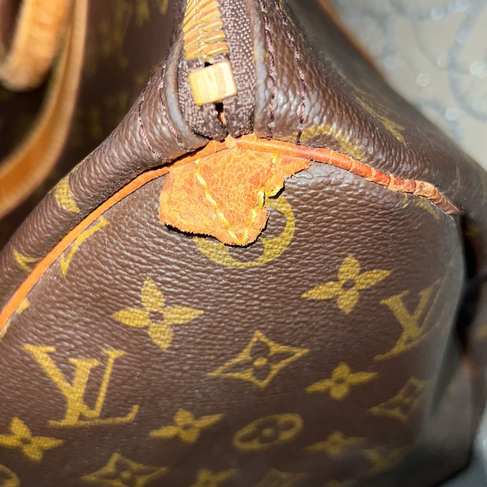 Authentic Louis Vuitton Keepall 45 Bag Duffel Carryon repair leather damaged - Picture 7 of 17
